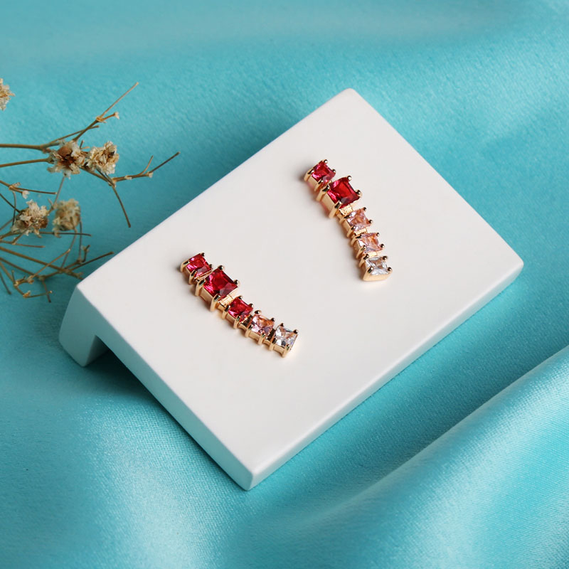 Brinco Earcuff Rosa